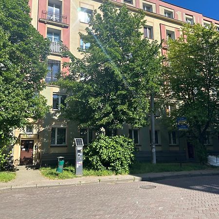 City Apartment Czestochowa Centrum 2-Bedroom Exterior photo